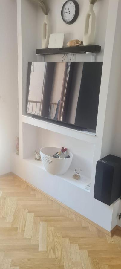 Elena - Studio Apartman Icici Bagian luar foto